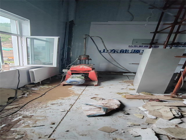 铜梁地基基础下沉墙体裂缝加固注浆顶升施工